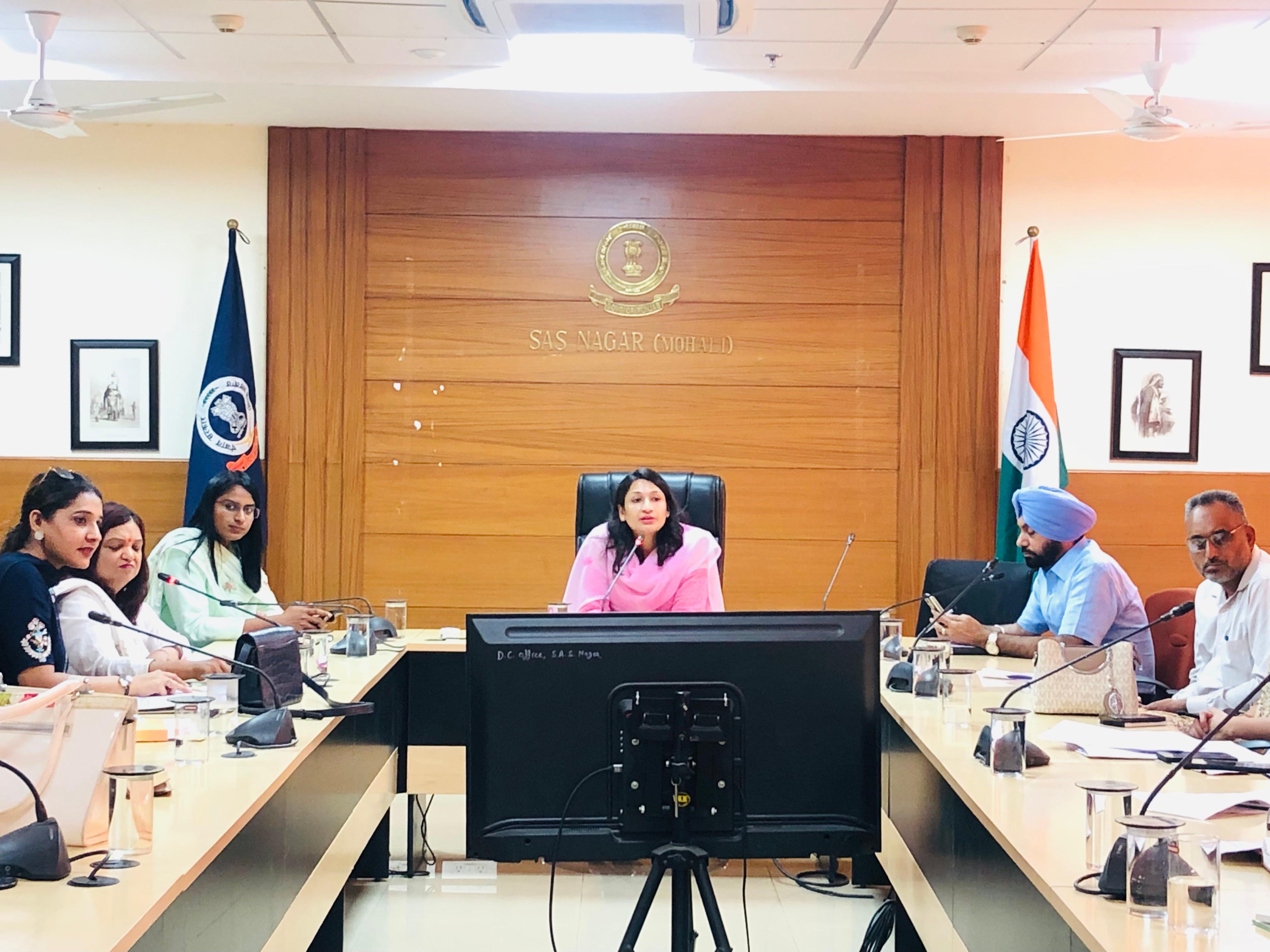 डेंगू और मौसमी बुखार से बचाव हेतु व्यापक जन-जागरूकता अभियान चलाने की आवश्यकता: डिप्टी कमिश्नर कोमल मित्तल